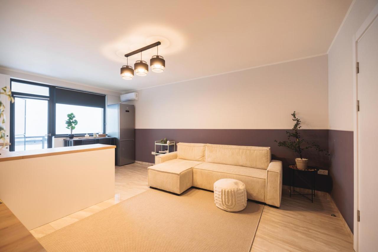 Appartement Downtown Hidden Garden With Jacuzzi In Bucarest Extérieur photo