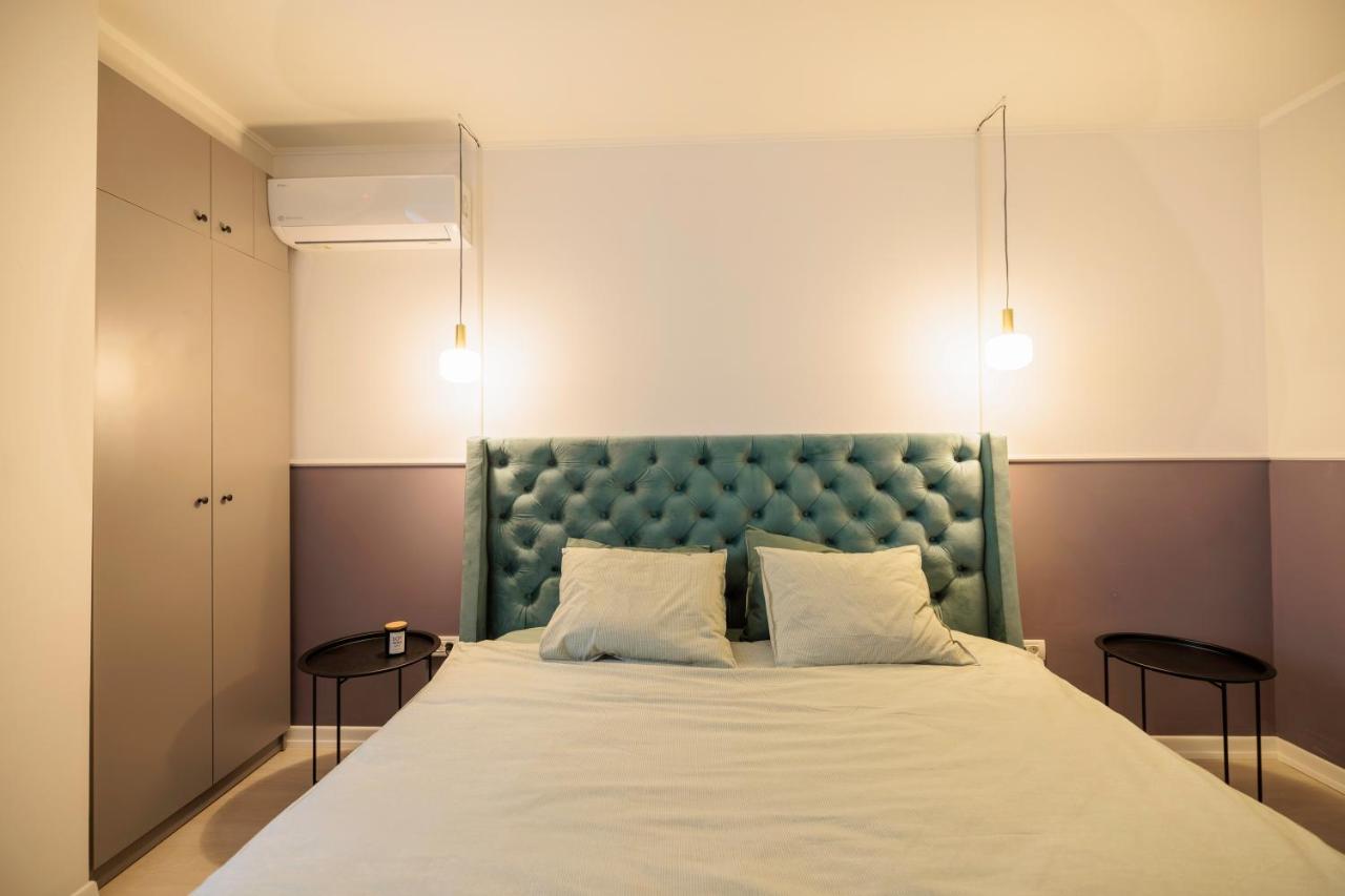 Appartement Downtown Hidden Garden With Jacuzzi In Bucarest Extérieur photo